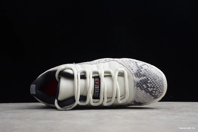 Light Low Bone 11 SE CD6846-002 Air Snake Jordan 1212